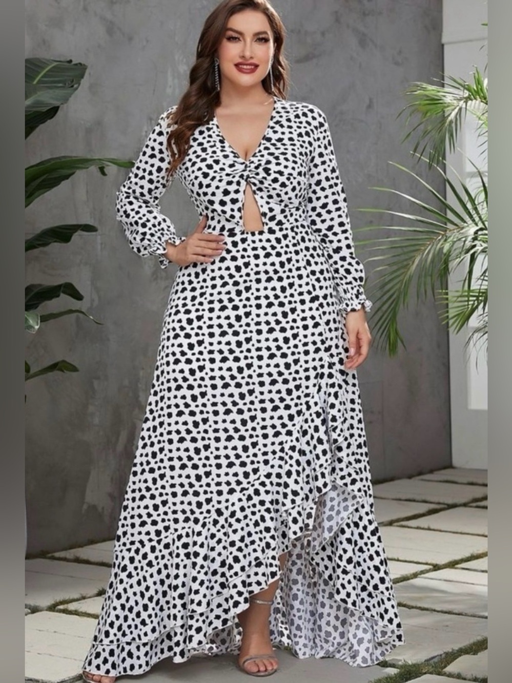 Giffniseti Boho Al-line Black and White Maxi Dress w Long Sleeves. Size S